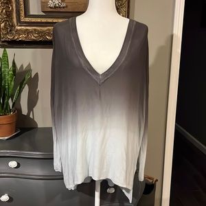 Pins and Needles Ombré V-neck Tent Sweater Grey to Light Blue Size Small